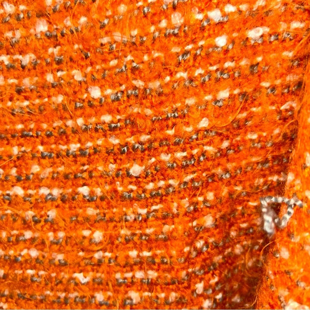 E769 Cynthia Rowley Vibrant Orange Throw Blanket